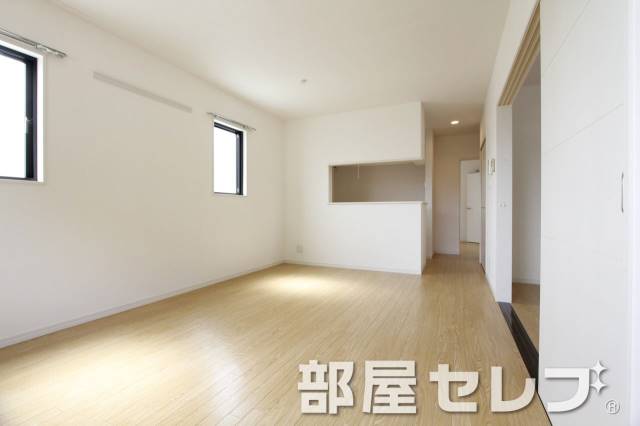 居室・リビング　風抜けも良いリビングです。