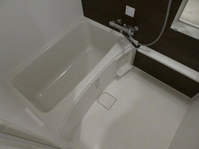 バス・シャワールーム　バスルームです。（オートバスです）