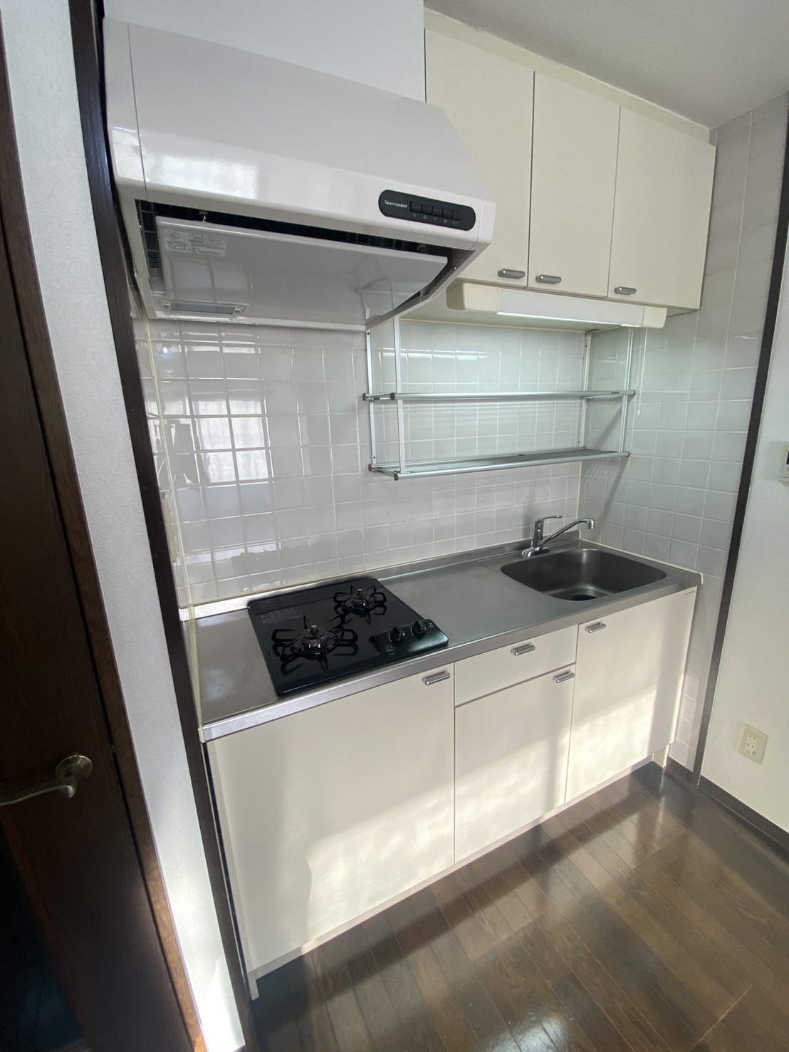 キッチン　同間取り別部屋参考写真