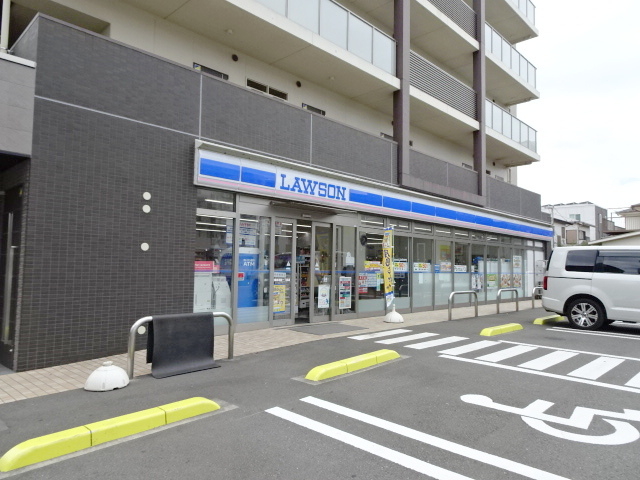 コンビニ　ローソン相模原清新1丁目店（コンビニ）まで76m