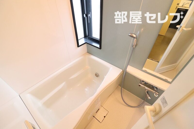 バス・シャワールーム　バス