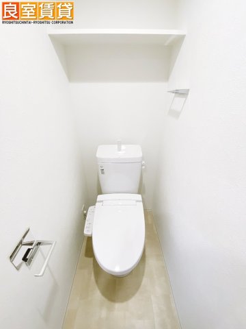 トイレ　温水洗浄便座