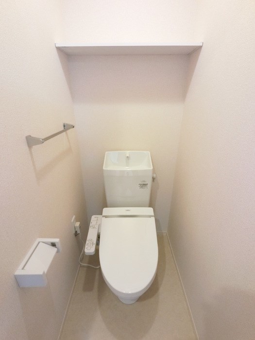 トイレ　温水洗浄暖房便座トイレ