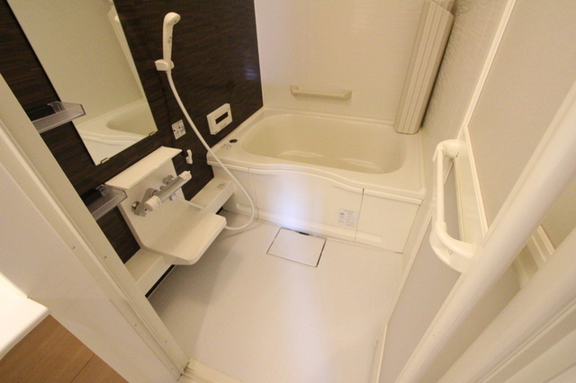 バス・シャワールーム　浴室