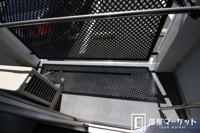 バルコニー　同型タイプ（家具はつきません）