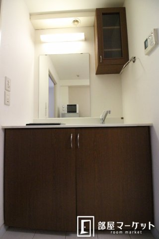 洗面設備　同型タイプ（家具はつきません）