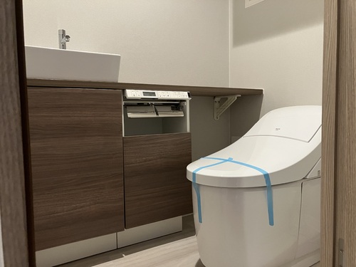 トイレ　トイレ