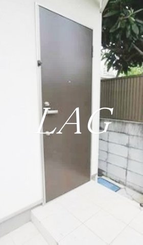 玄関　玄関です。