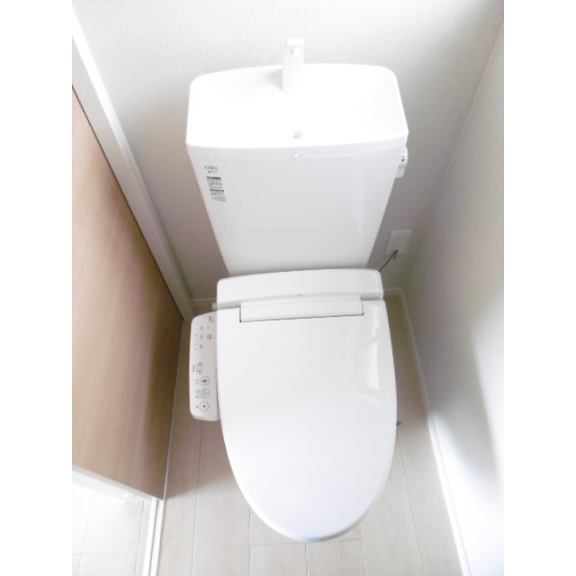 トイレ　落ち着いたトイレです