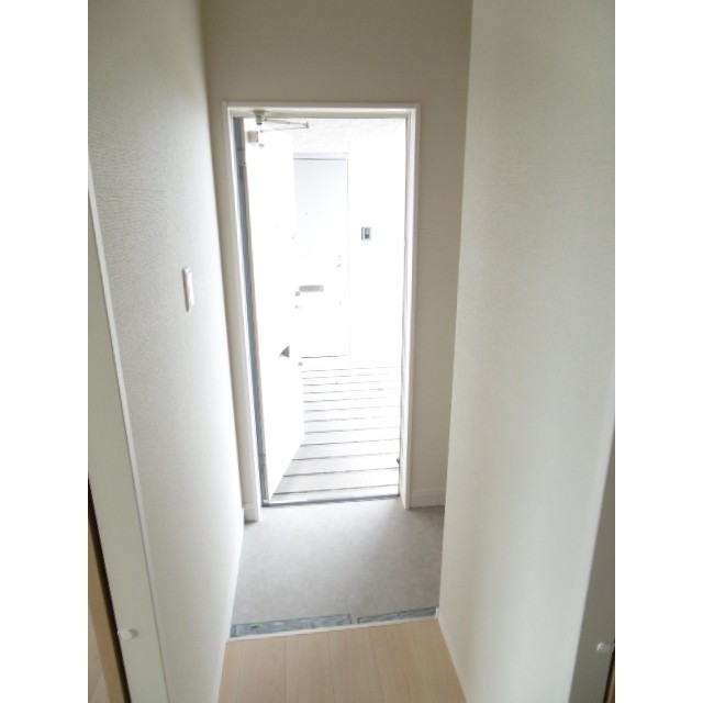 玄関　明るい玄関です