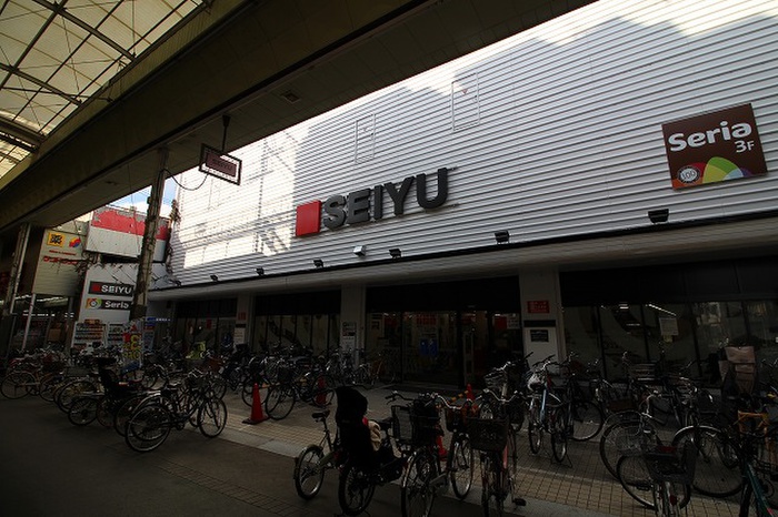 スーパー　西友三条店（スーパー）まで300m