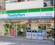コンビニ　ファミリーマート新川中央大橋店（コンビニ）まで100m