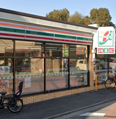 コンビニ　セブンイレブン（コンビニ）まで431m