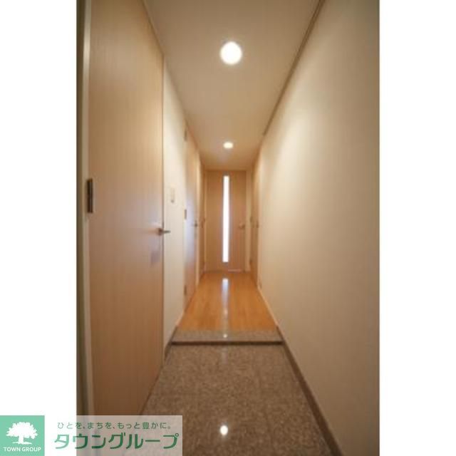 玄関　※写真は同タイプ住戸です。