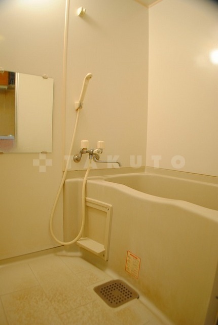 バス・シャワールーム　写真は２０３号室