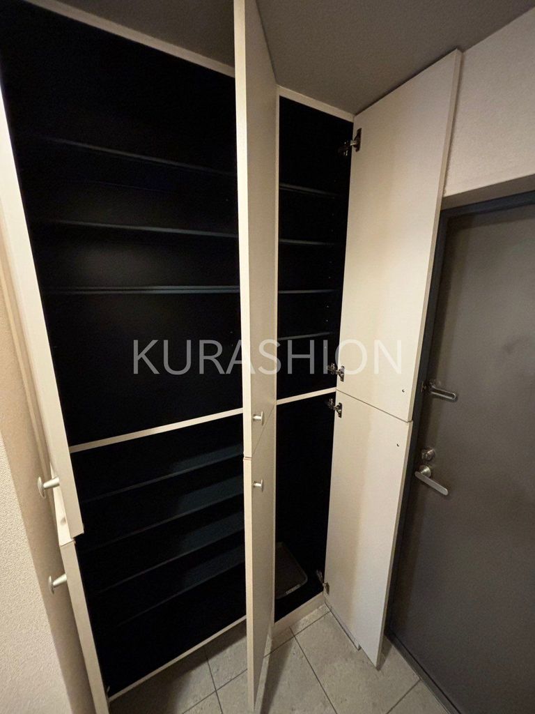 玄関　収納