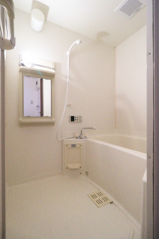 バス・シャワールーム　図面と現状に相違がある場合には現状を優先