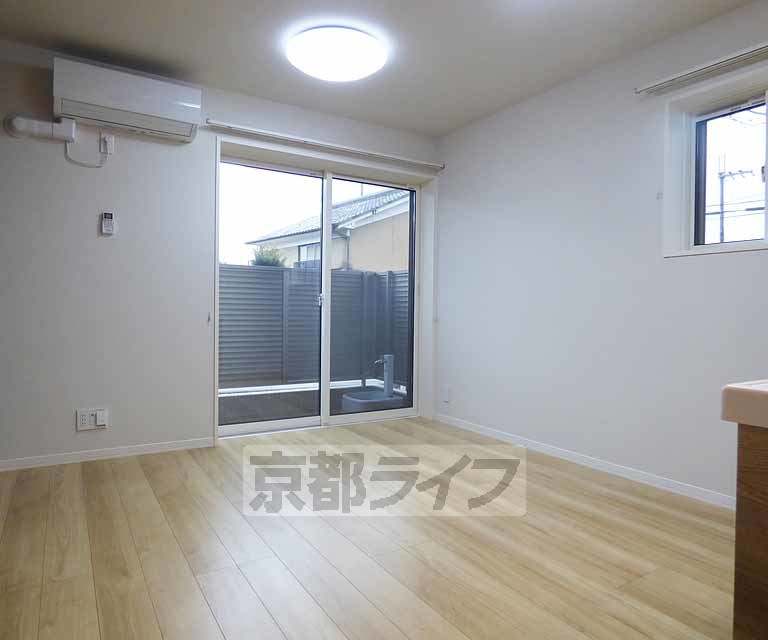 居室・リビング　開放感のあるお部屋です