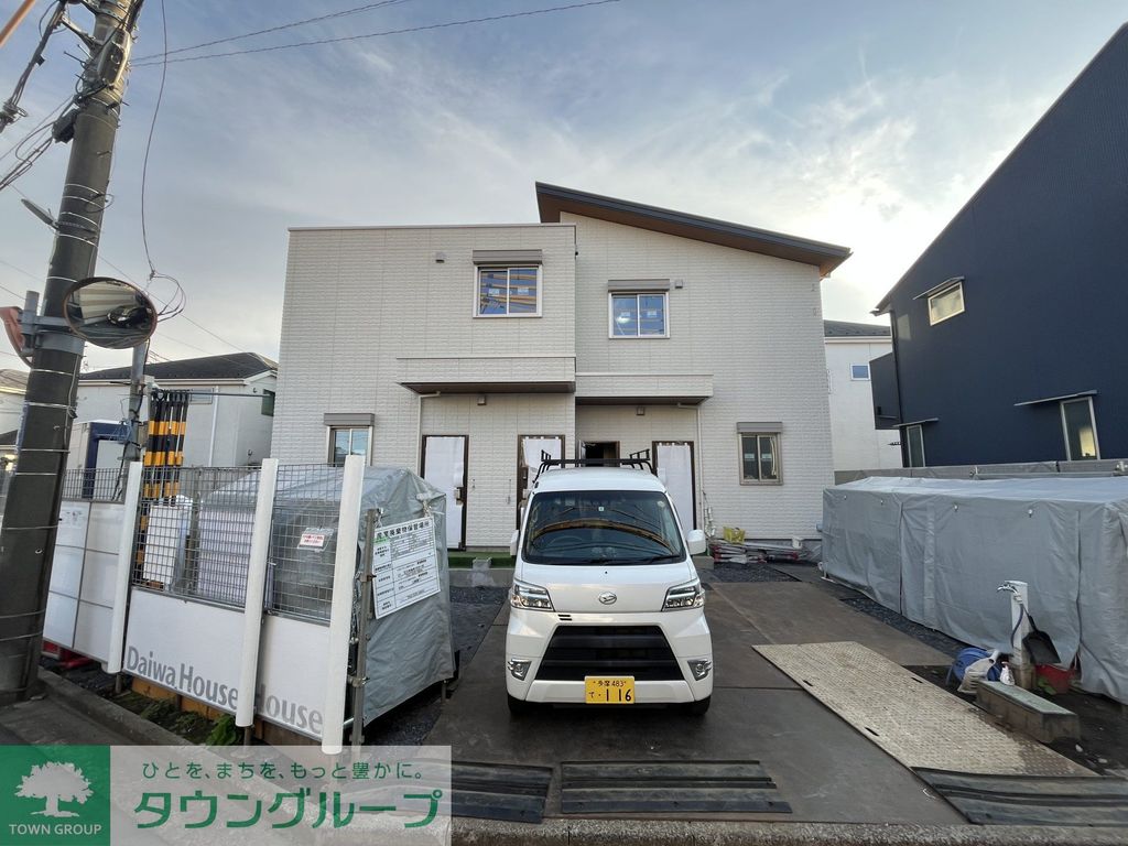 建物外観　駐車場