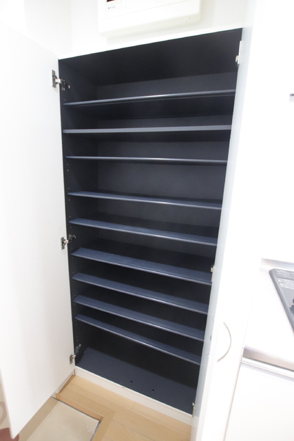 玄関　★大容量のシューズボックス★