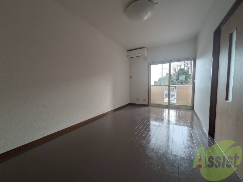 居室・リビング　広々とお部屋でゆったり使いたい方にオススメです。