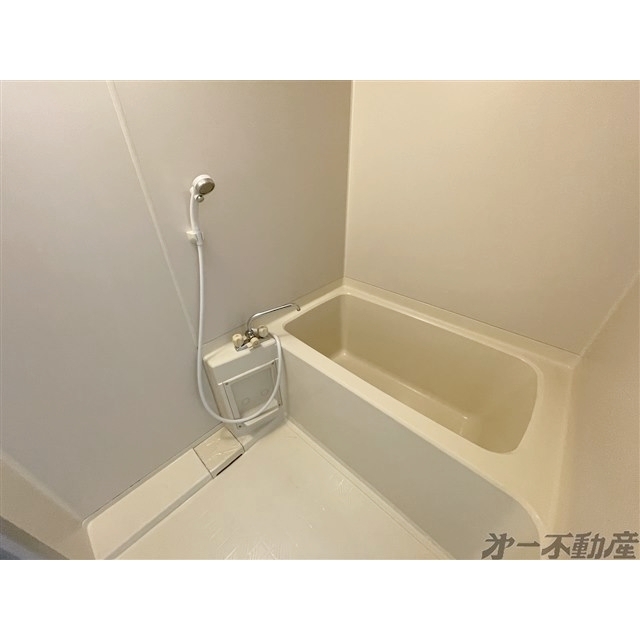 バス・シャワールーム　バスルーム