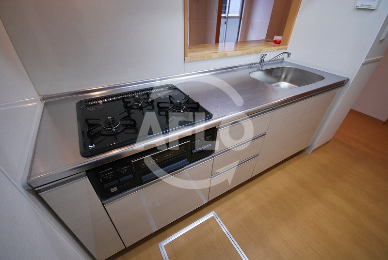 キッチン　エスヴェール北梅田　システムキッチン