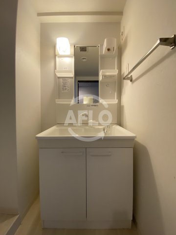 洗面設備　エスヴェール北梅田　独立洗面台