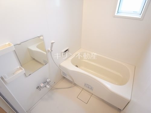 バス・シャワールーム　同建会社同モデル