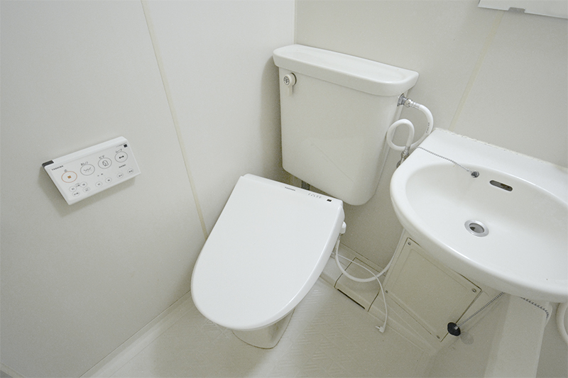 トイレ　異なる場合は現況を優先します。