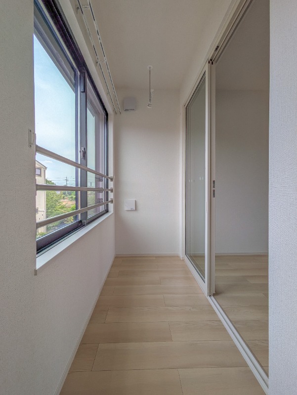 バルコニー　図面と現状に相違がある場合には現状を優先