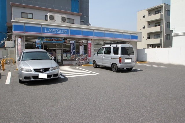 コンビニ　ローソン広島草津南駅前店（コンビニ）まで173m