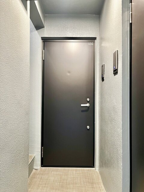 玄関　※別部屋参考写真
