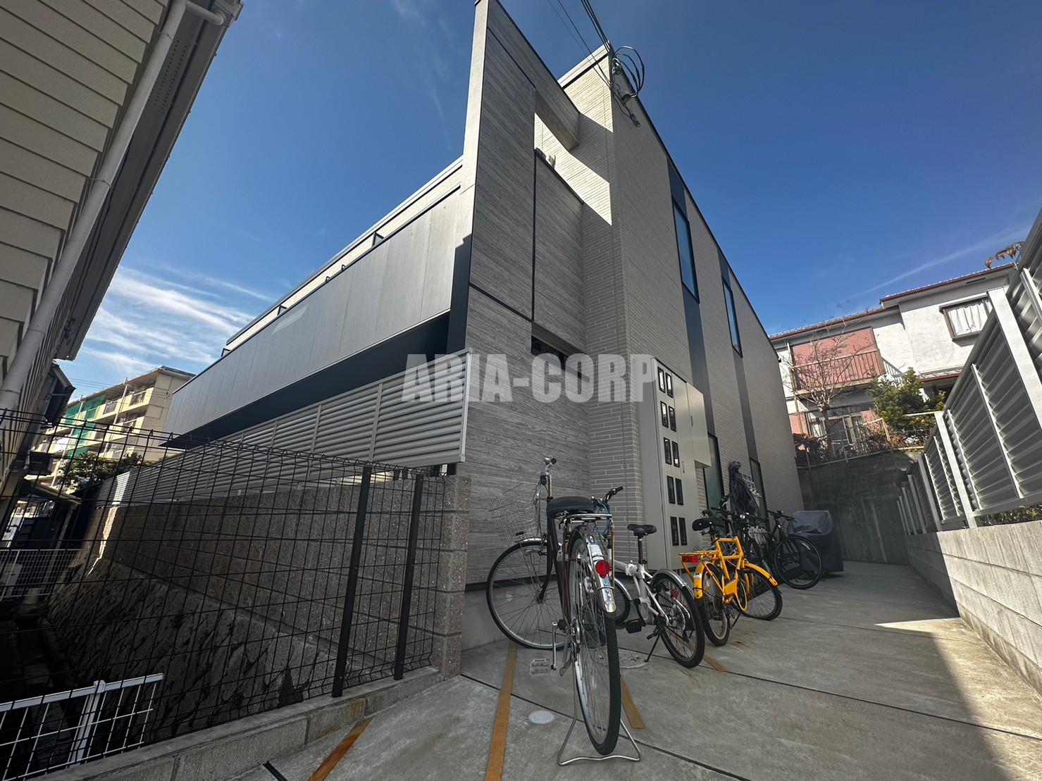 建物外観　2019年完成、大手ハウスメーカー施工デザイナーズアパート！