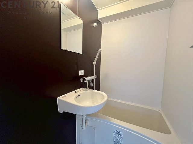 洗面設備　浴室内に洗面台がついてます♪