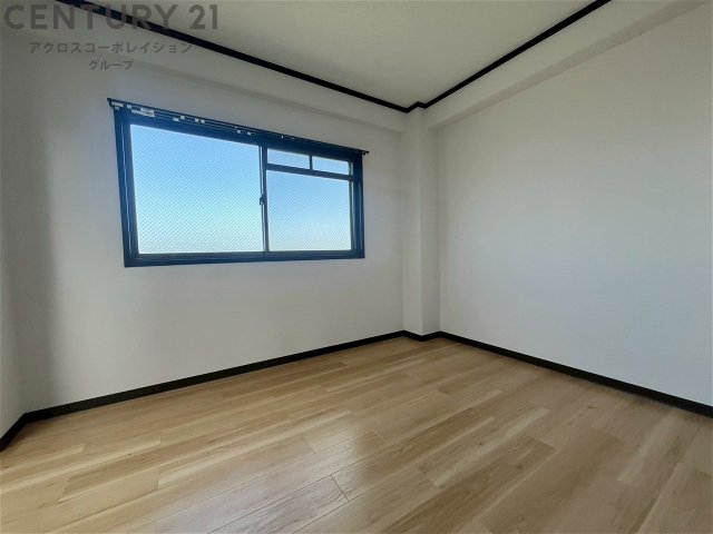 居室・リビング　床色が明るくて綺麗です♪