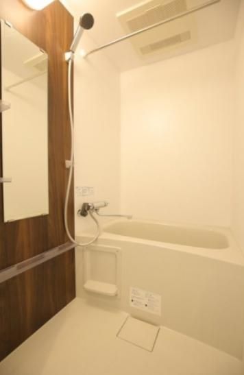 バス・シャワールーム　弊社は都内全域の物件が仲介手数料最大無料でご紹介可能です！