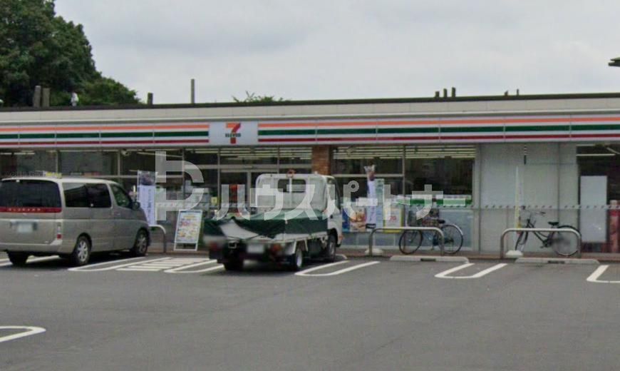 コンビニ　セブンイレブン松戸駐屯地前店（コンビニ）まで380m