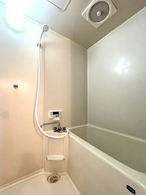 バス・シャワールーム　浴室