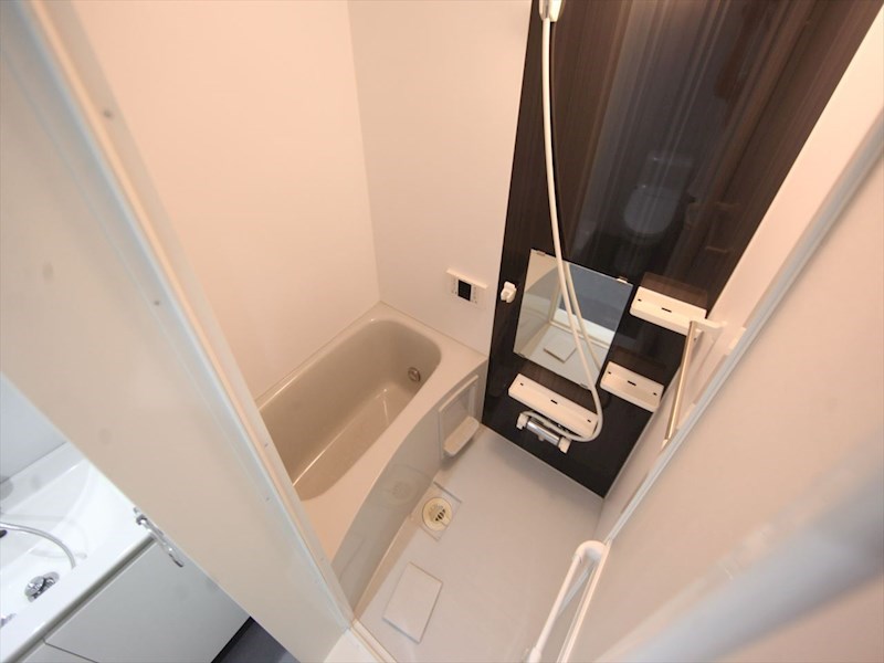 バス・シャワールーム　追い焚き・オートバス機能付お風呂　同仕様写真