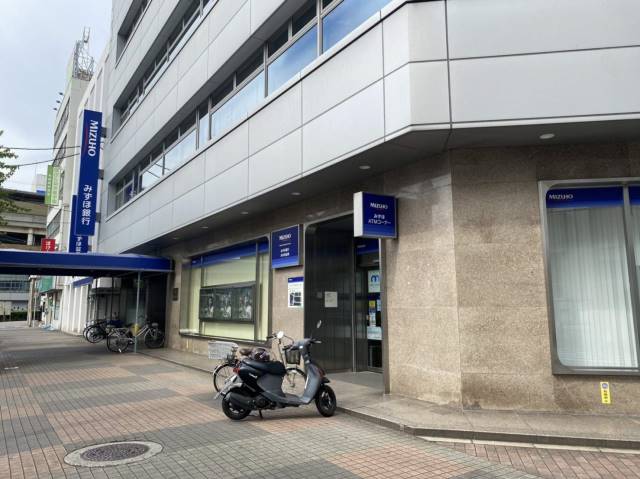 銀行　（株）みずほ銀行／大阪東支店（銀行）まで105m
