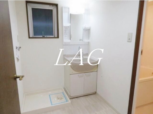 洗面設備　洗面台です。