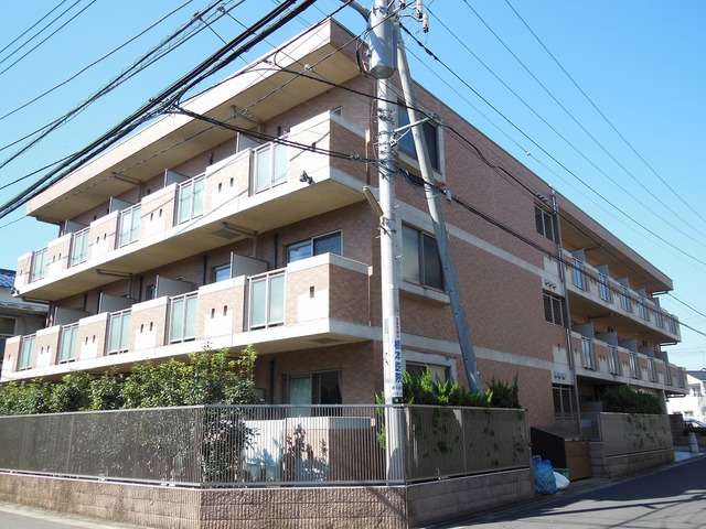 建物外観　オートロック付学生専用マンション