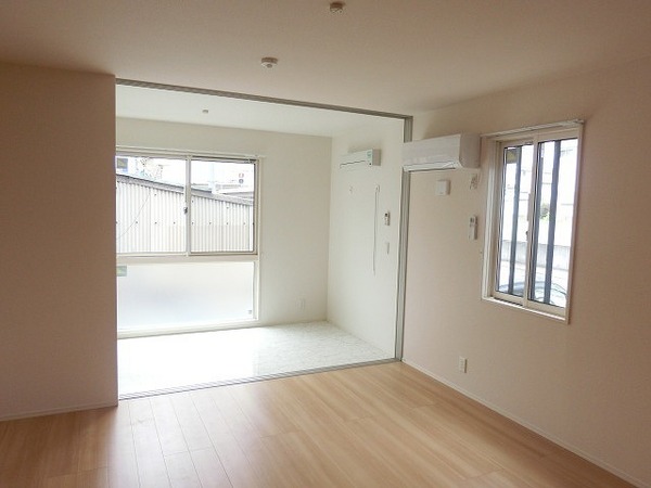 居室・リビング　広々リビング！