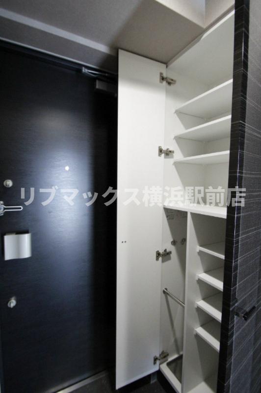 玄関　同タイプ別住戸