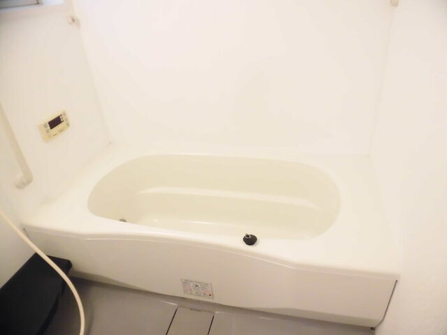 バス・シャワールーム　１０３　バスルーム