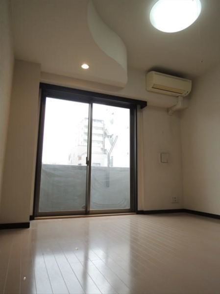 居室・リビング　※別部屋参考写真