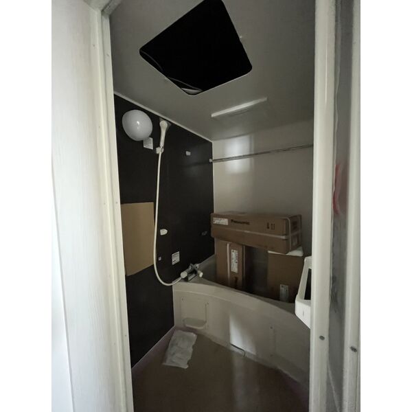 バス・シャワールーム　施工中