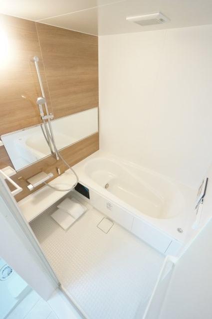 バス・シャワールーム　※同物件・同タイプの写真です。