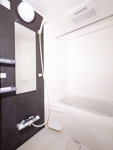 バス・シャワールーム　お風呂で日々の疲れを落としましょう